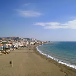 Atico Con Solarium A Metros Del Mar En Malaga Apartamento Rincón de la Victoria